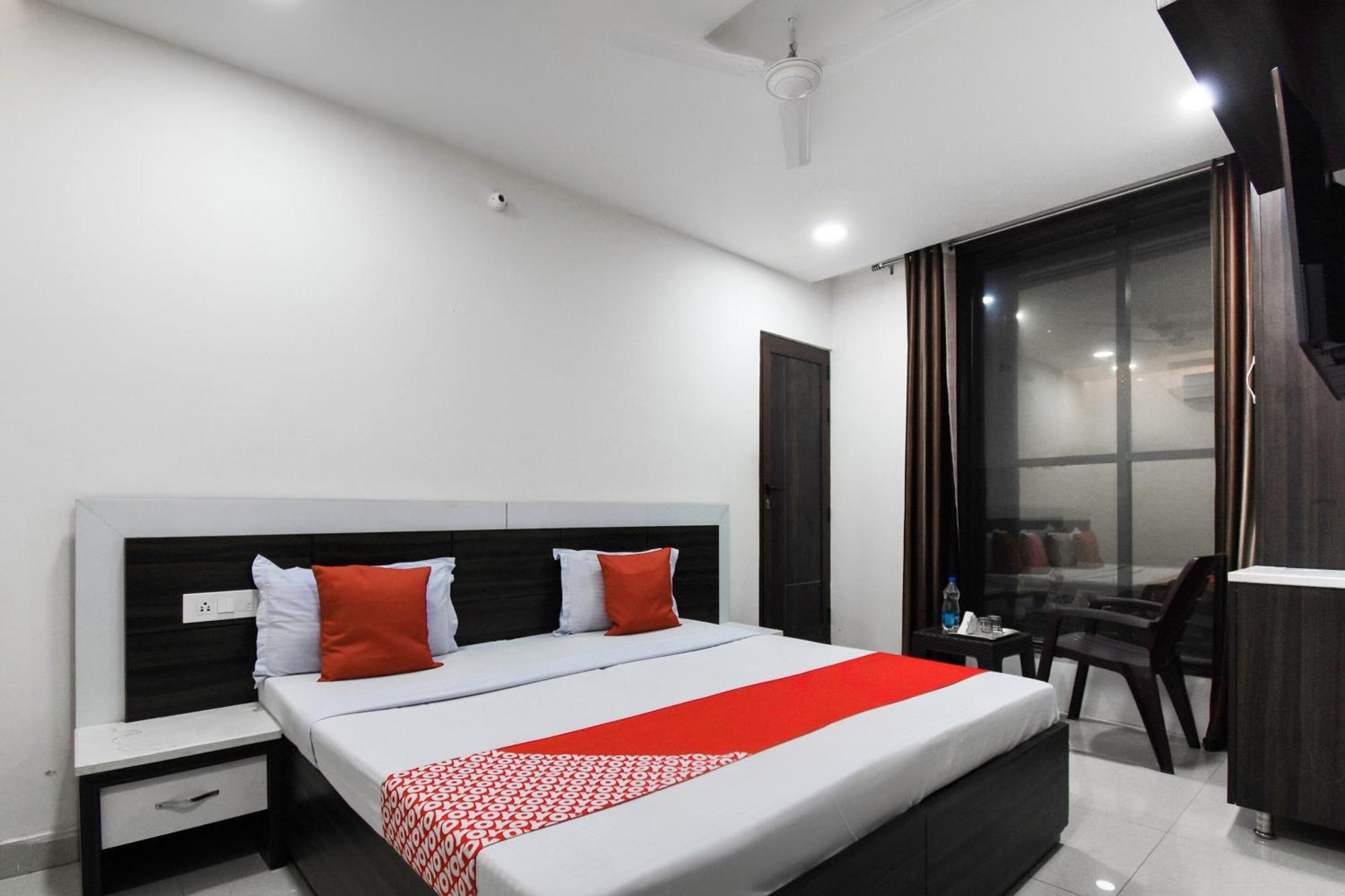 Hotel O Shangri-La-Inn Ludhiana Ngoại thất bức ảnh